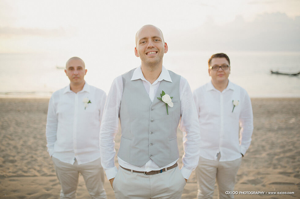 Axioo: Bohemian Beach Paradise